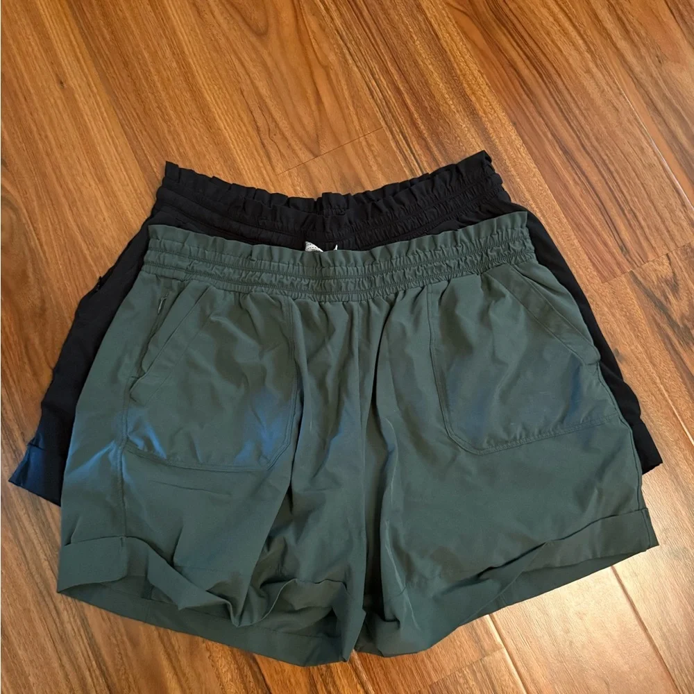 Zella Camp Shorts (2) - Picture 5 of 5